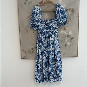 A&F Floral Blue Poplin Puff Sleeve Dress